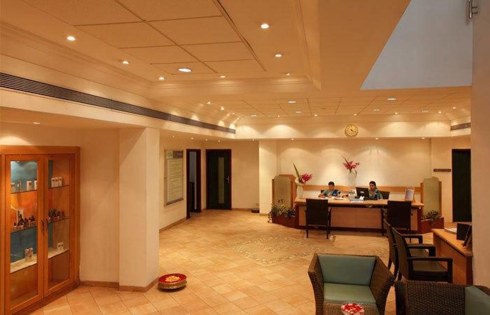 העיר בנגלור Palm Meadows Resort מראה חיצוני תמונה