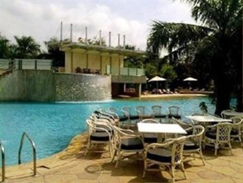 העיר בנגלור Palm Meadows Resort מראה חיצוני תמונה